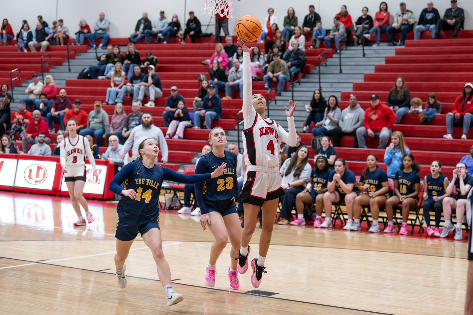 Bri Fox scores 26 to lead University to second-straight state tournament appearance over Hedgesville, 54-46